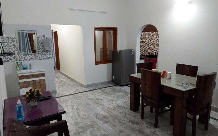 Hari Homestay Gaonguri Kasauli l Veg Food |1Family