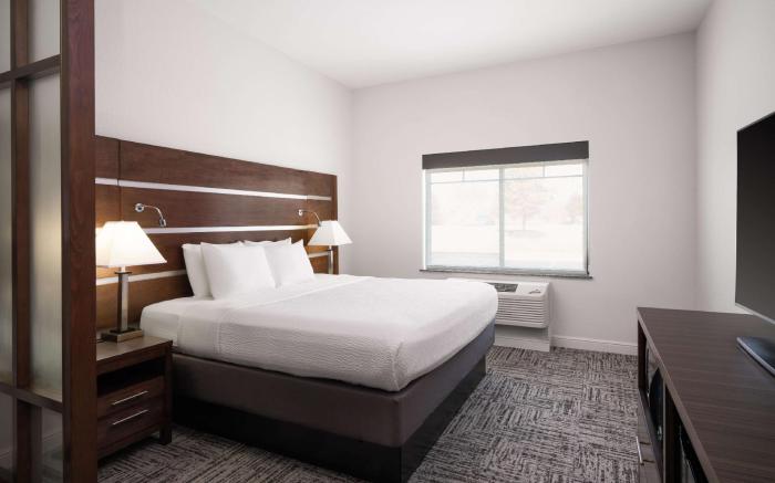 Best Western Plus College Station Inn & Suites