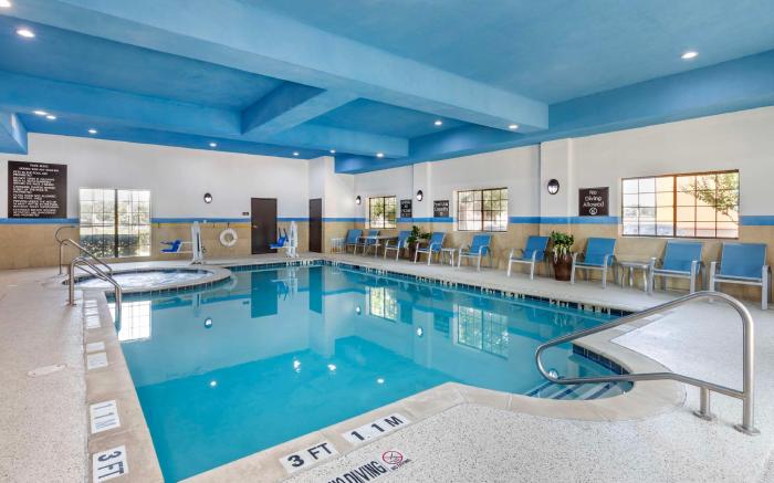 Best Western Plus Mansfield Inn and Suites