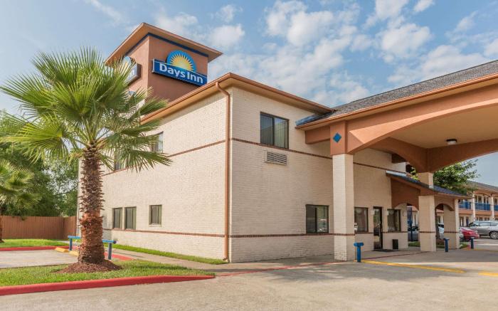 Days Inn by Wyndham Dickinson TX
