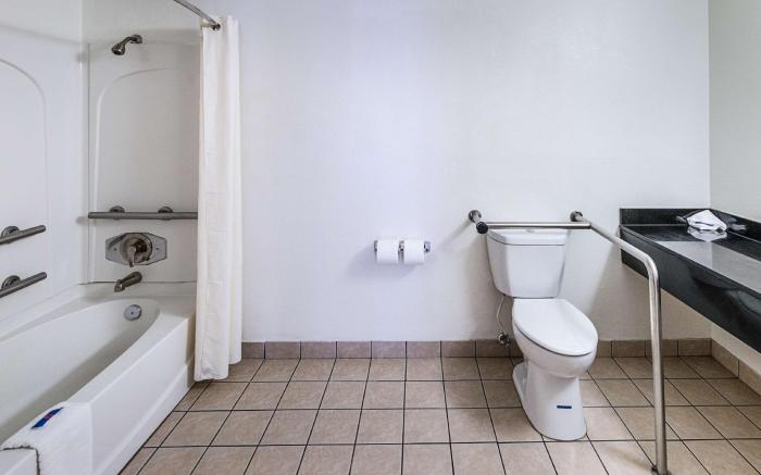 Motel 6 Waxahachie, TX