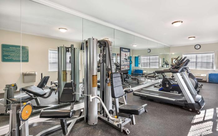 Best Western Club House Inn and Suites