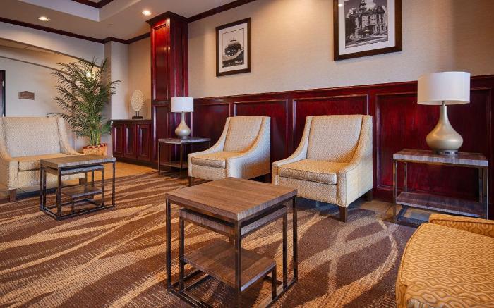 Best Western Lockhart Hotel and Suites
