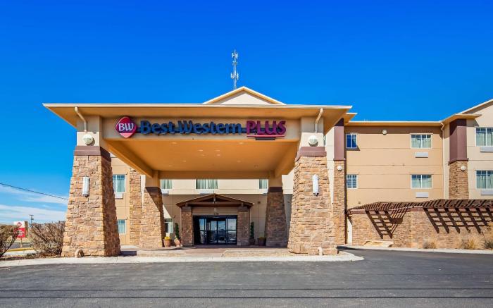 Best Western Plus Seminole Hotel and Suites