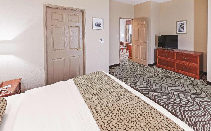 La Quinta Inn & Suites by Wyndham Corpus Christi Northwest