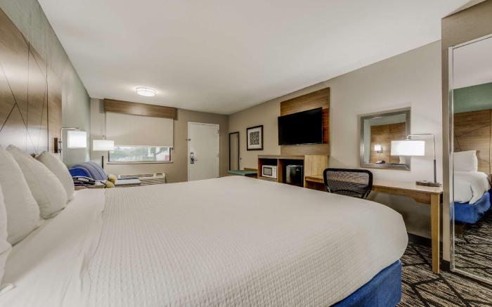 Best Western Huntsville Inn and Suites
