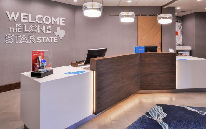 Hampton Inn & Suites Legacy Park-Frisco