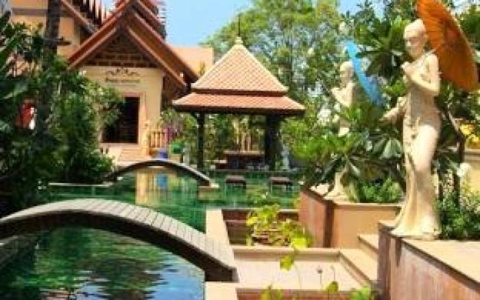 Villa Thongbura