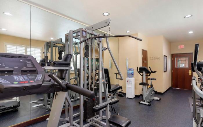 Best Western Plus Crown Colony Inn and Suites