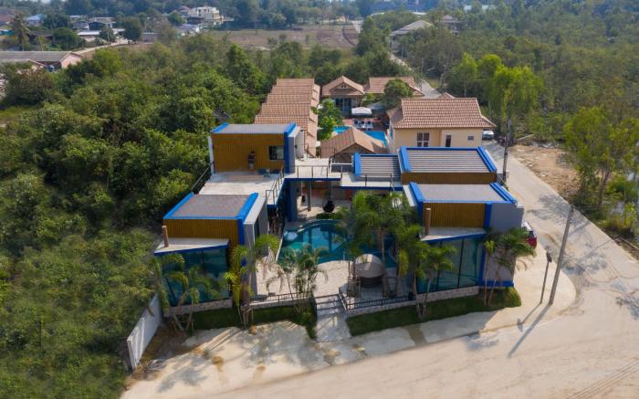 Charm Resort Cha-am