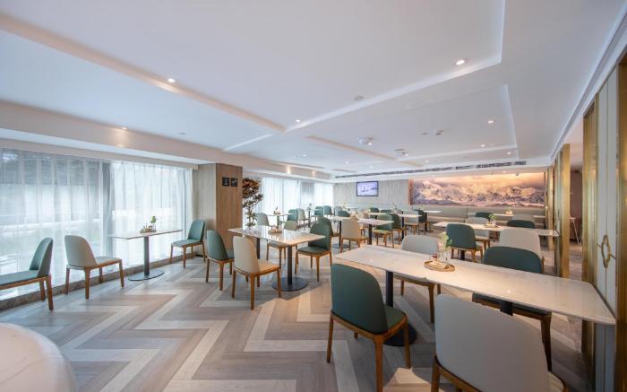 Atour Hotel Meishan Government Affairs Center