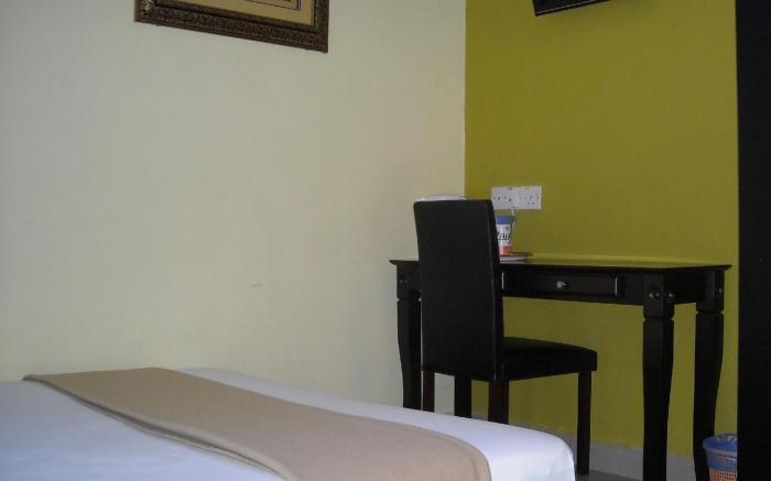 New Wave Hotel Nilai 1