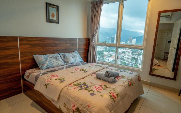 High floor Seaview 2BR @Gurney Georgetown Penang