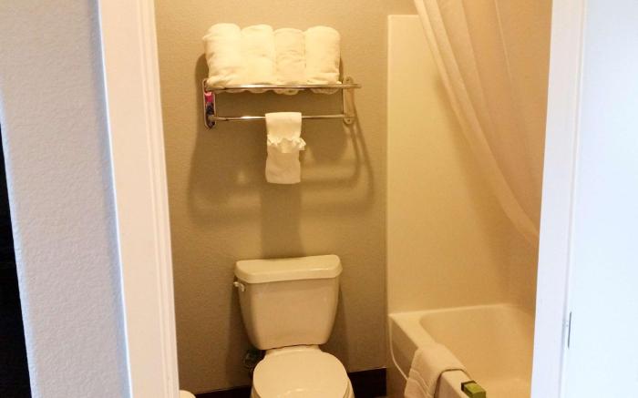 Studio 6  Beeville, TX