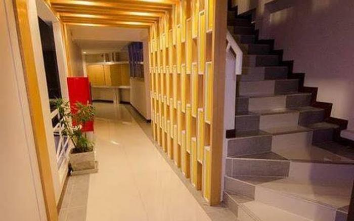 Charoenchit House