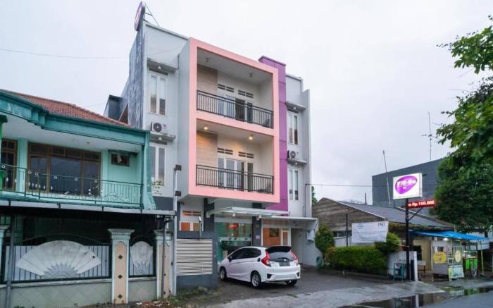 Sans Hotel FiFFa Malang
