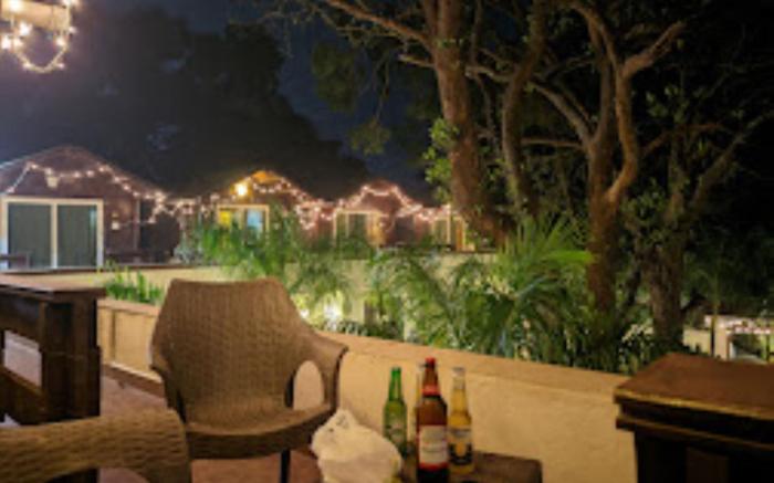 AMAZING WOODEN COTTAGES WITH POOL - 5MINS BEACH