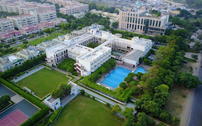 Treehouse Hotel Club & Spa, Bhiwadi