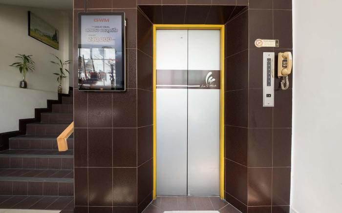 Lee's Mark Residence