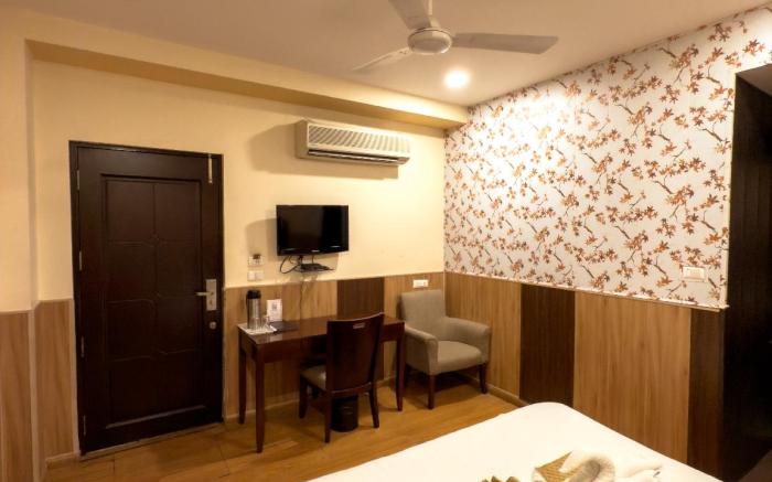 Hotel Royal Palm - A Budget Hotel in Udaipur