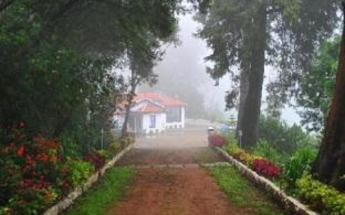 I-India Hotel