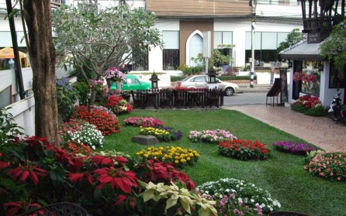 Rachamankha Flora House