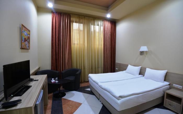 Yerevan Deluxe Hotel