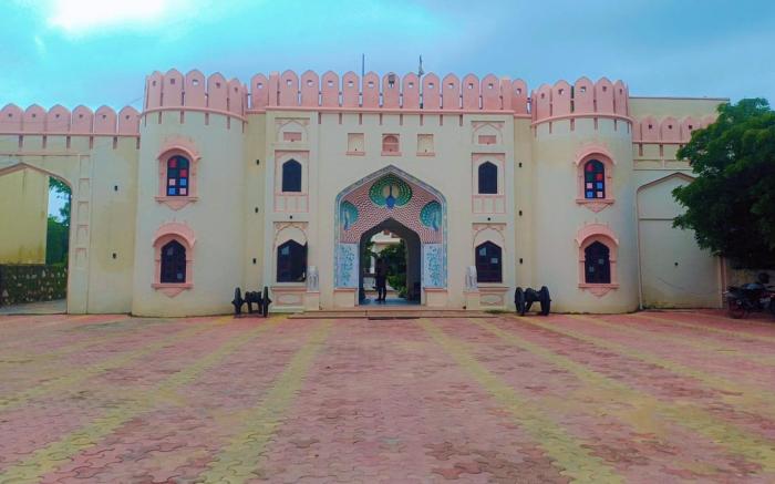 Sajjan Bagh Resort