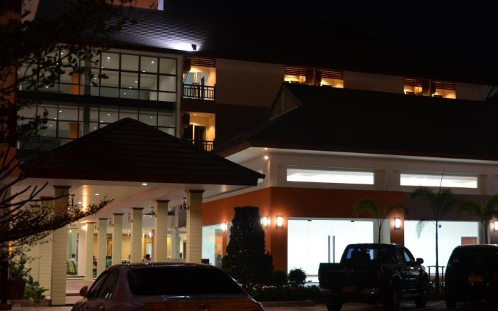 Amnauysuk Hotel