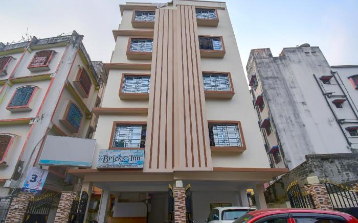 Super Collection O Bricks Inn Hazra Road Near Birla Mandir