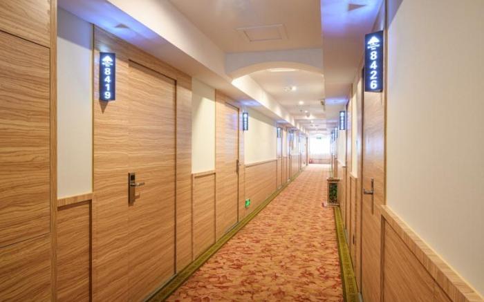 Green Tree Inn Kaifeng Gulou Square