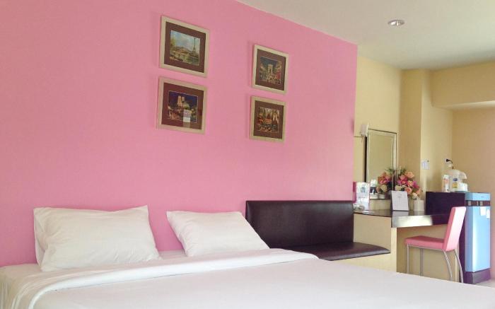 C2 Residence Hotel