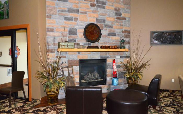Cobblestone Inn & Suites - Lake View