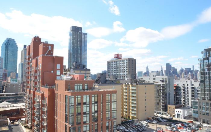 LIC Plaza Hotel Corp