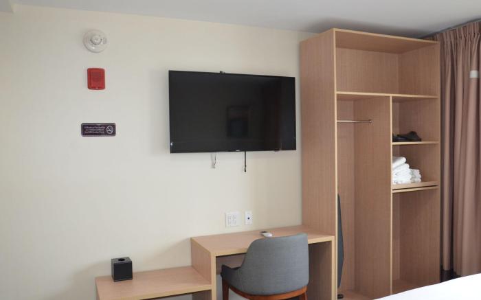 LIC Plaza Hotel Corp