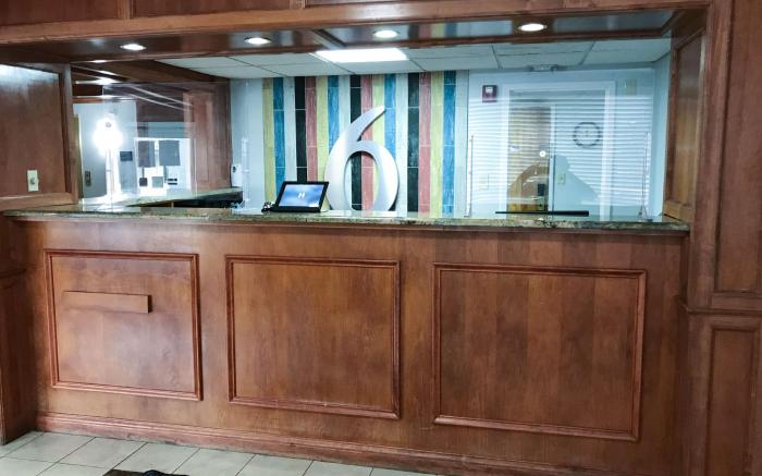 Studio 6  Suites Tupelo, MS - North