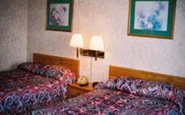 Richmond Inn & Suites