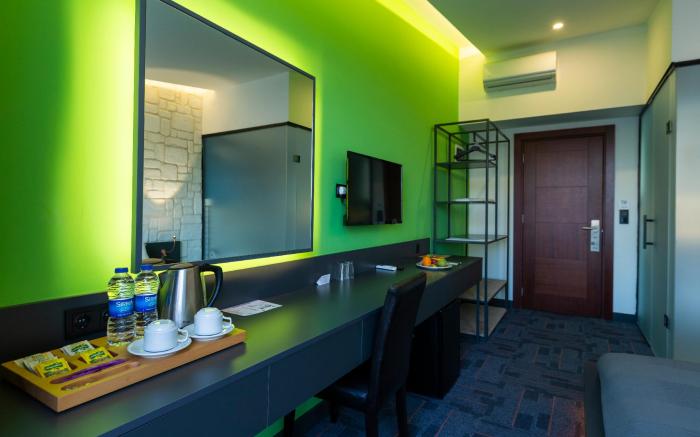 MENE CITY HOTEL