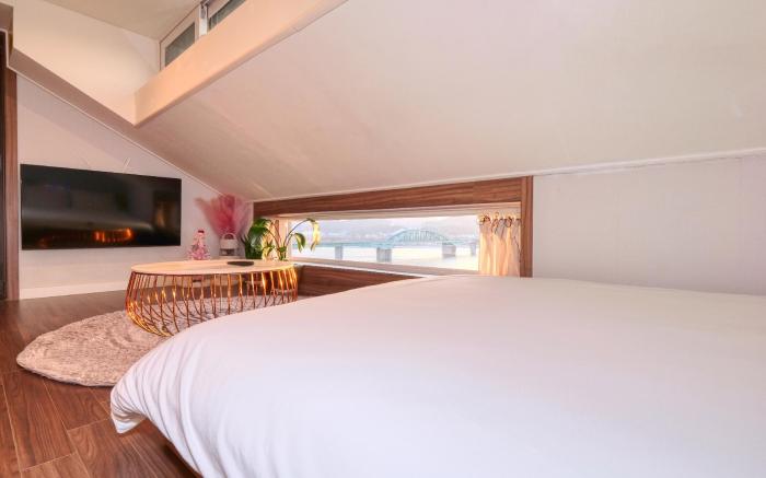 Chuncheon Kerensia Sinchuk Pension