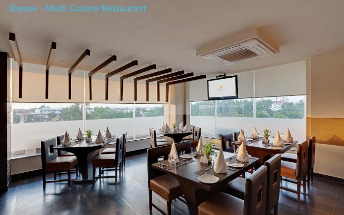 Whispering Palms Hotel, Jaipur