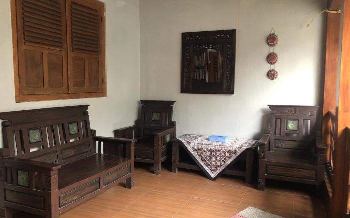 Oemah no.52 Guest House