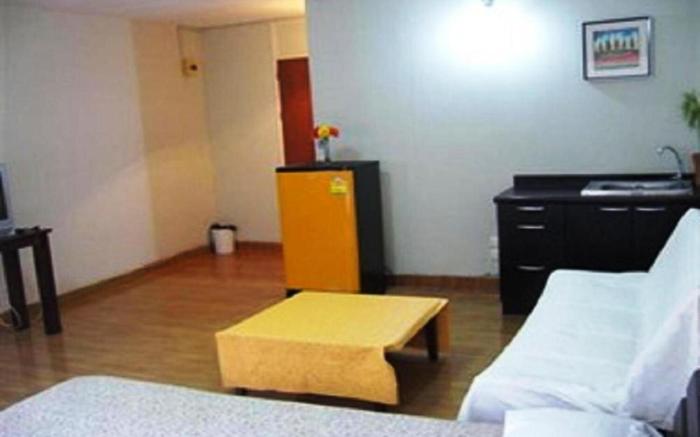 Poppular Palace Don Mueang Bangkok