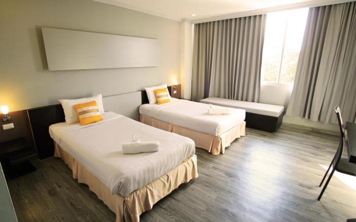 Thepnakorn Hotel
