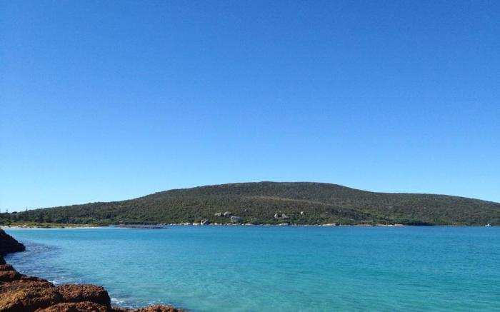Emu Beach Chalets