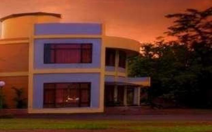 Ratu Hotel & Resort