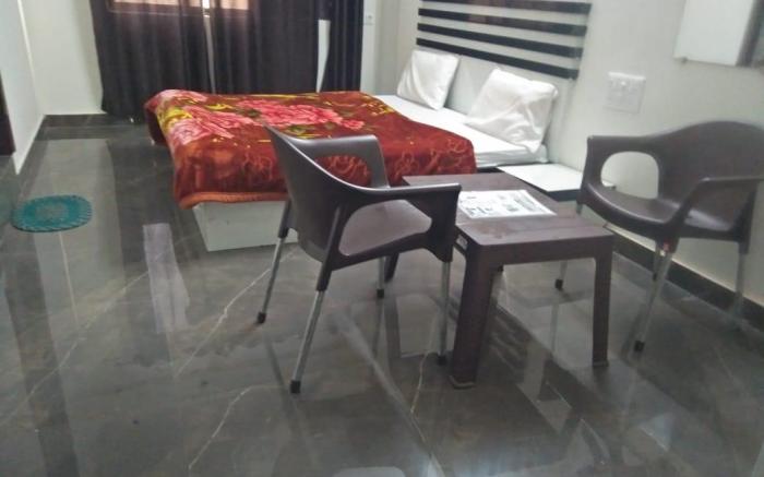 Goroomgo Shiva Inn Near Har Ki Pauri Haridwar