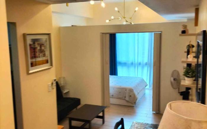 C6-10D 81 Newport Boulevard Condominium near T3