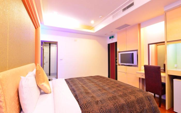 Tranquil Sea Vacation Hotel
