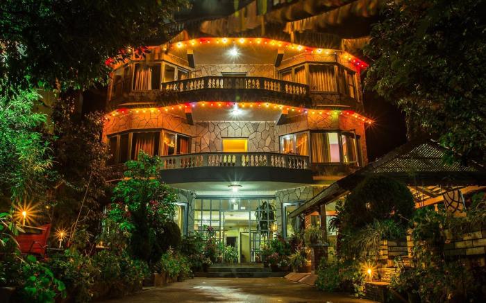 The Silver Oaks Inn