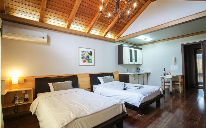 Aewol ParkHill Village